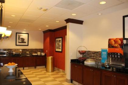 Hampton Inn McHenry - image 4