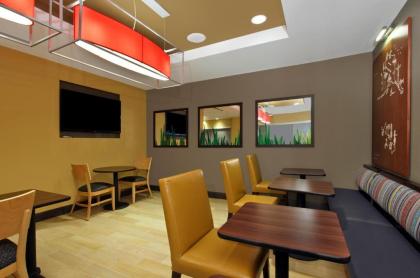 TownePlace Suites by Marriott Dallas McKinney - image 9