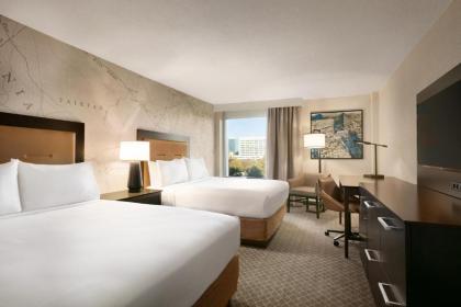 DoubleTree by Hilton McLean Tysons - image 17