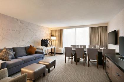 DoubleTree by Hilton McLean Tysons - image 8