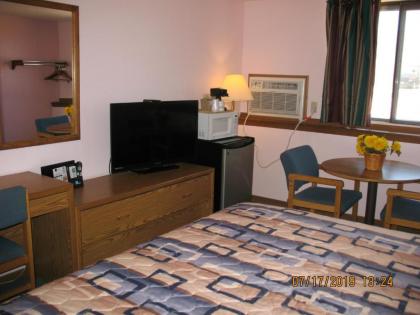 Executive Inn - image 4