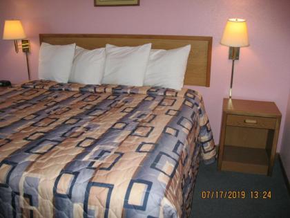 Executive Inn - image 5