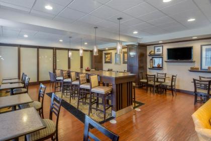 Hampton Inn Meadville - image 8