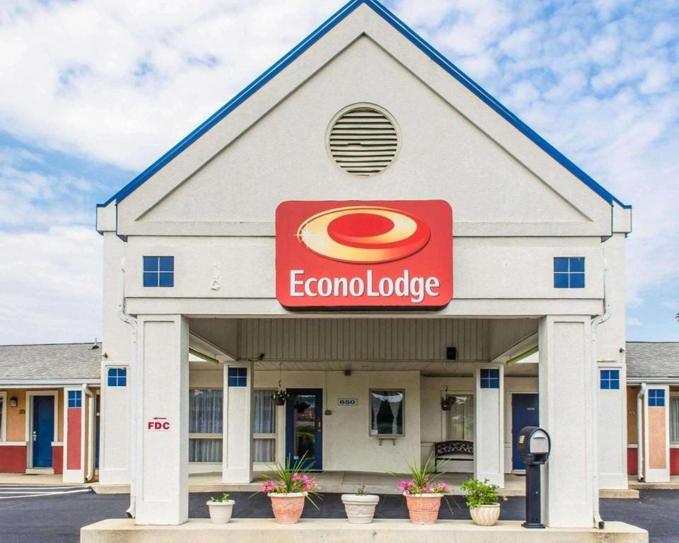 Econo Lodge Mechanicsburg - main image