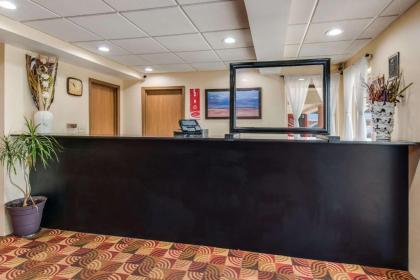 Econo Lodge Mechanicsburg - image 8