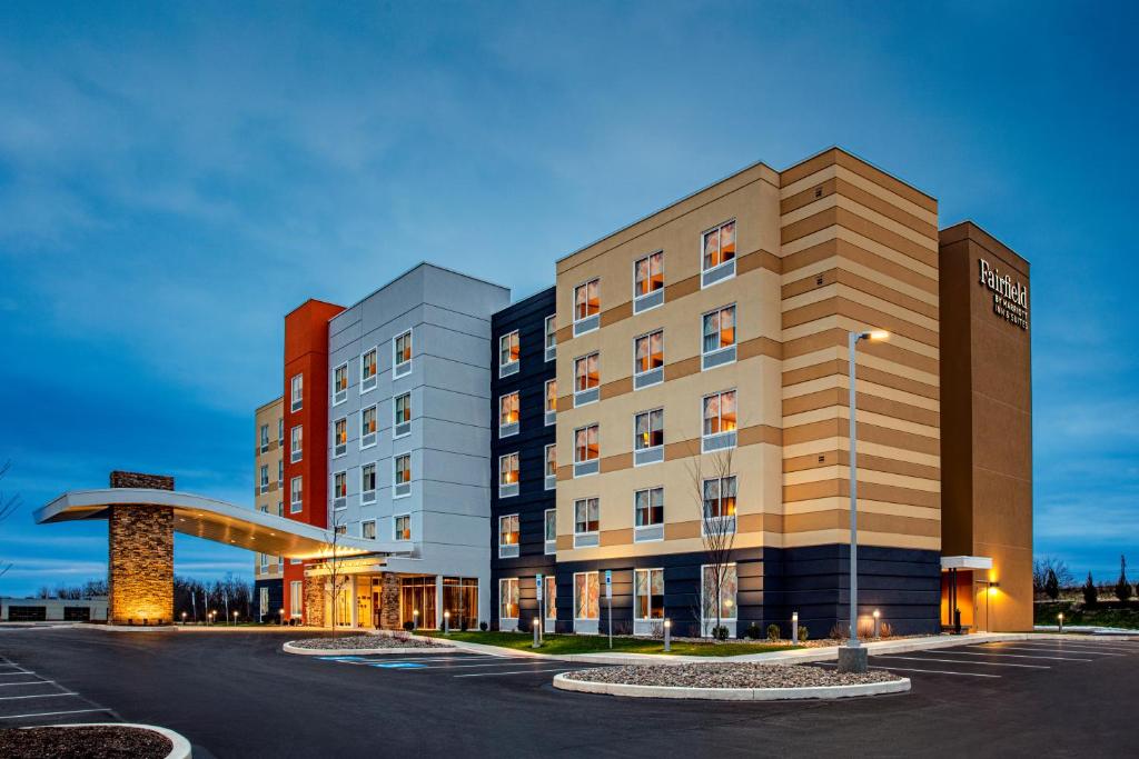 Fairfield by Marriott Inn & Suites Harrisburg West/Mechanicsburg - image 3