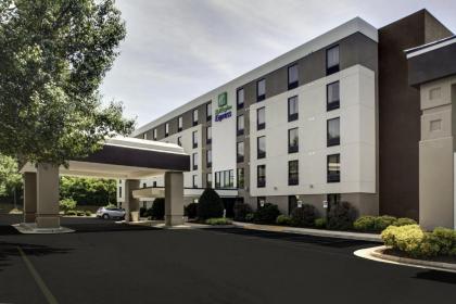 Holiday Inn Express Richmond-Mechanicsville an IHG Hotel - image 1