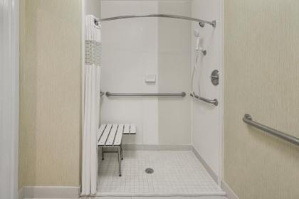 Hampton Inn Richmond-Mechanicsville - image 12