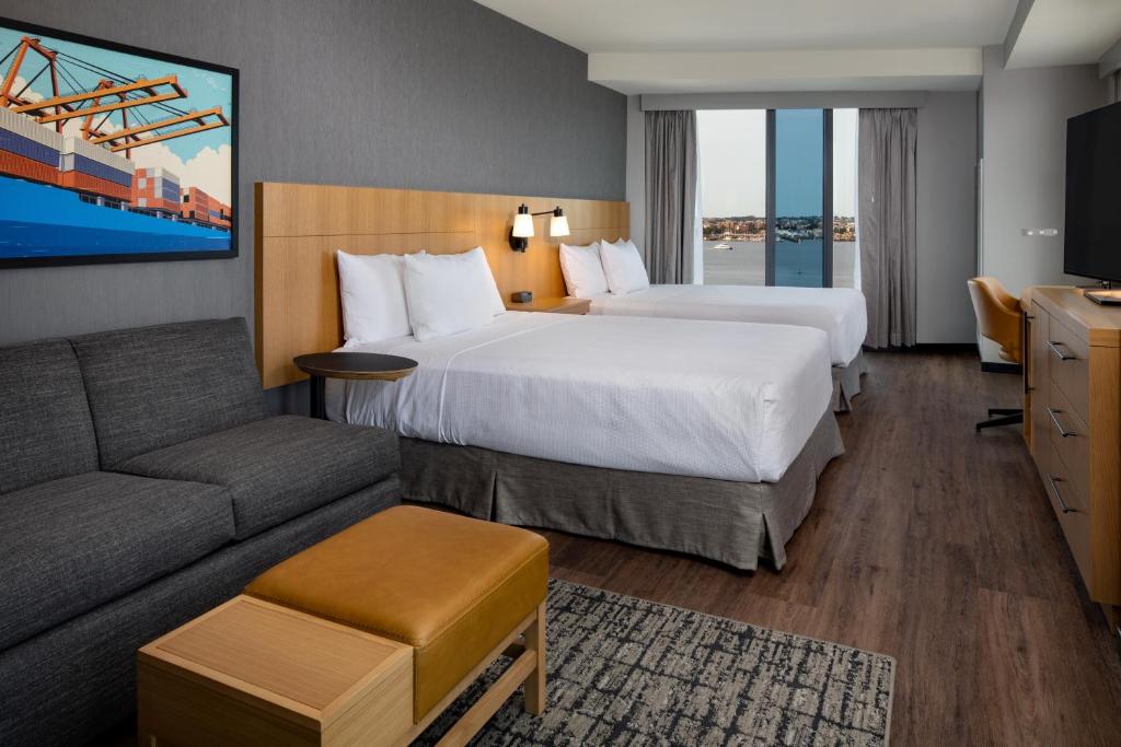 Hyatt Place Boston/Seaport District - image 6