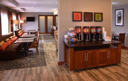 Hampton Inn Medford - image 20