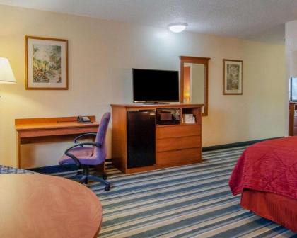 Quality Inn & Suites Medford Airport - image 13