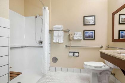 Comfort Inn Medford North - image 7