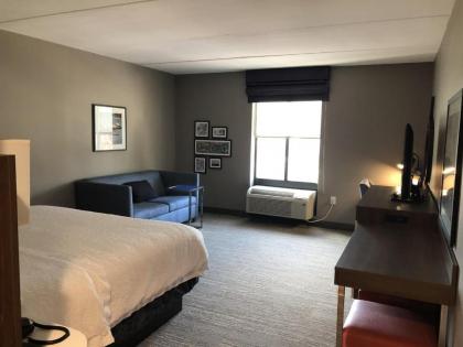 Hampton Inn & Suites Philadelphia/Media - image 12