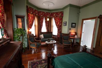 Gifford-Risley House Bed and Breakfast - image 14