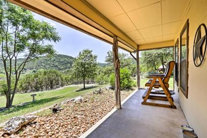 Cozy medina Cottages with Patio and mountain Views medina Texas