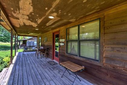 Dream Valley Mountain View Cabin with Covered Porch! - image 6