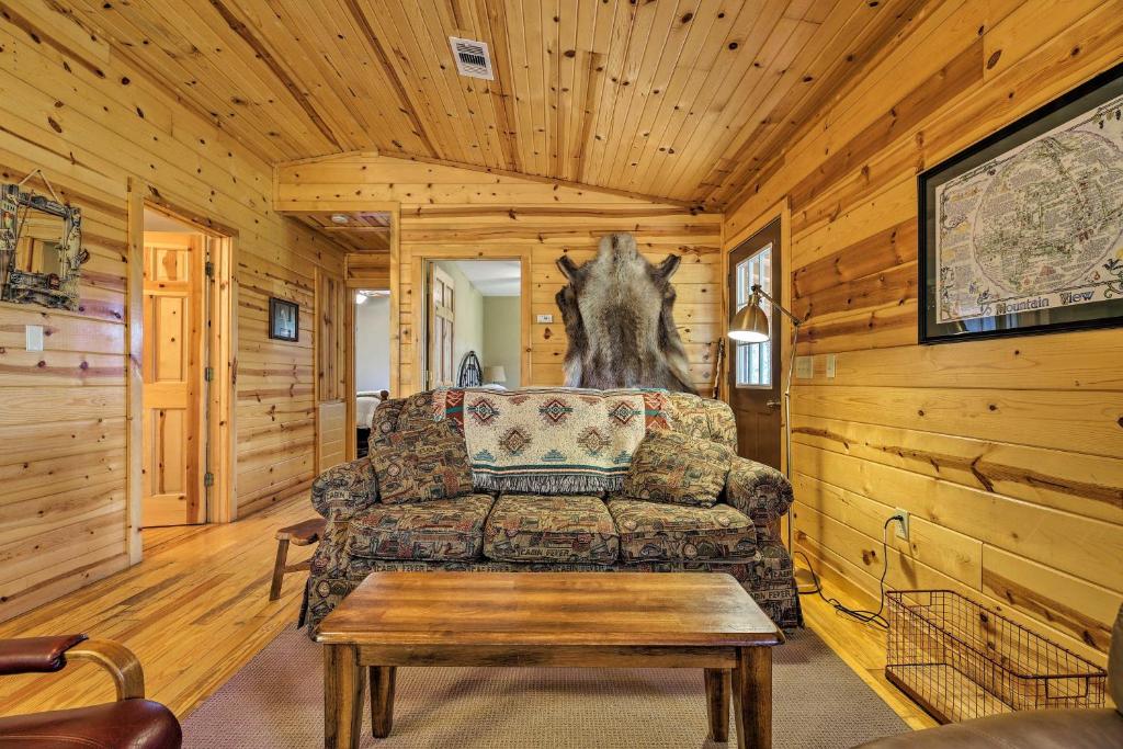 The Dreamcatcher Mountain View Cabin with Deck - image 4