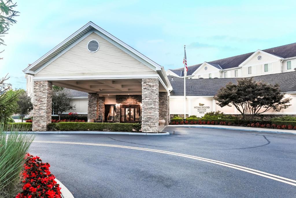 Homewood Suites by Hilton Long Island-Melville - main image