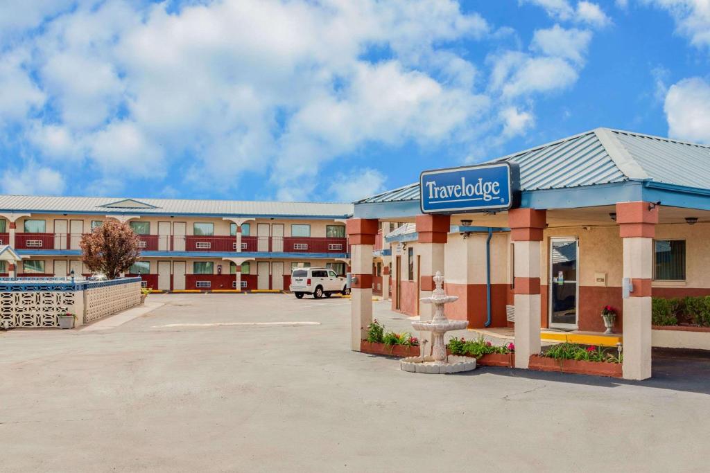 Travelodge by Wyndham Memphis - main image