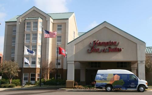 Hampton Inn & Suites Memphis-Shady Grove - main image