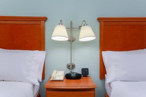 Hampton Inn Memphis-Walnut Grove/Baptist East - image 2