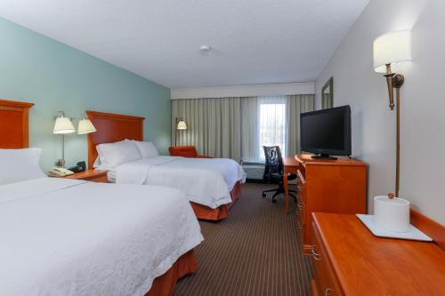 Hampton Inn Memphis-Walnut Grove/Baptist East - image 3