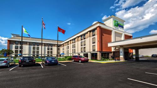 Holiday Inn Express Memphis Medical Center - Midtown an IHG Hotel - main image