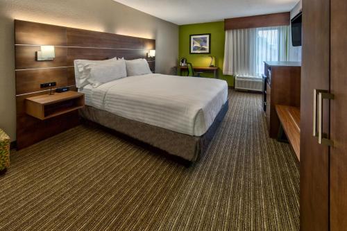 Holiday Inn Express Memphis Medical Center - Midtown an IHG Hotel - image 2