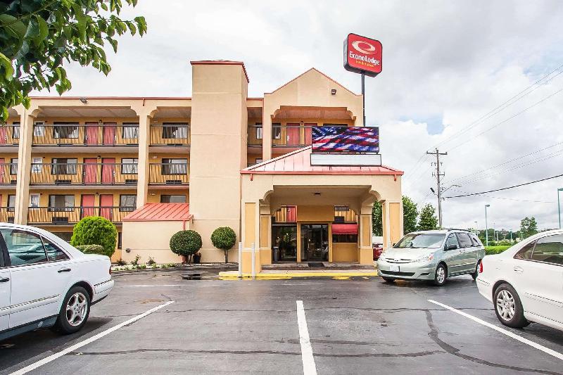 Econo Lodge Inn & Suites Memphis - main image