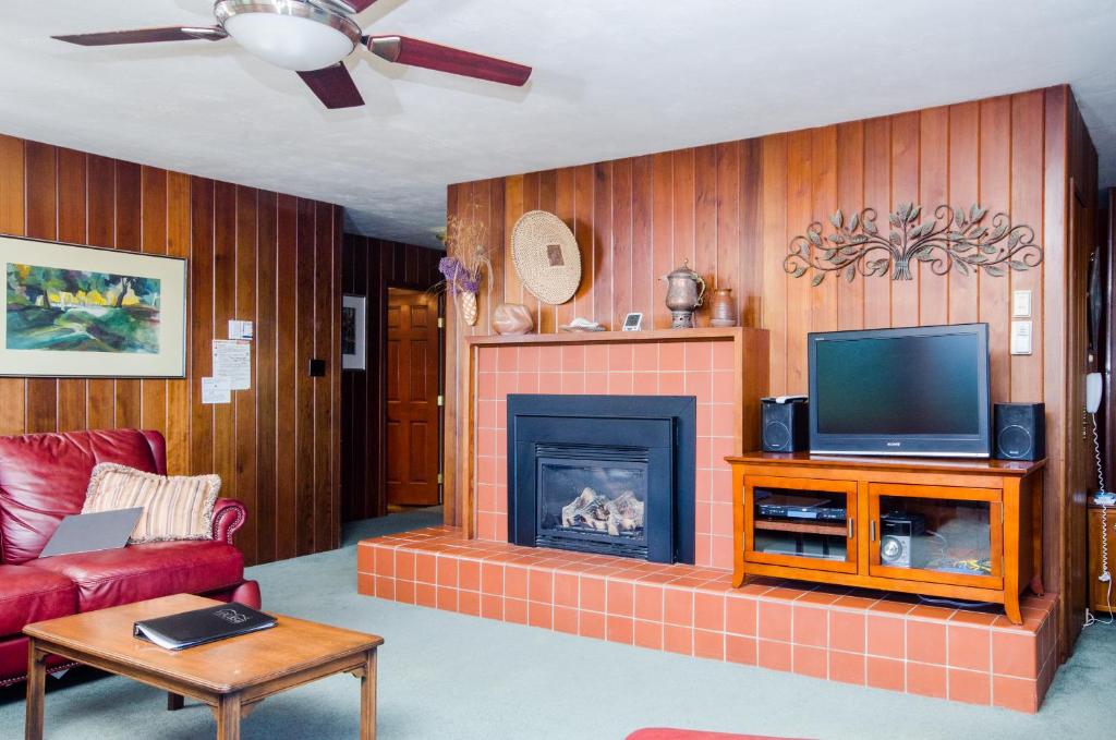 Headland Cove Retreat - image 6