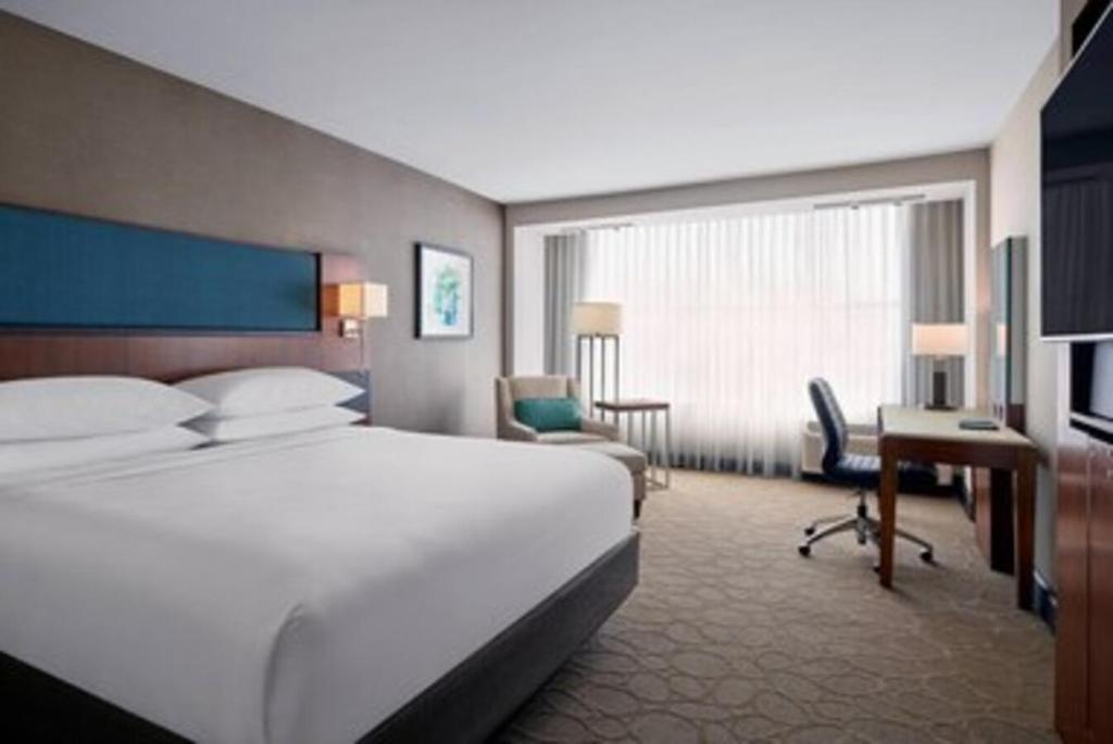 Delta Hotels by Marriott Milwaukee Northwest - image 2