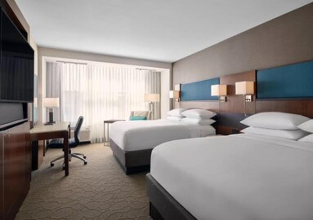 Delta Hotels by Marriott Milwaukee Northwest - image 4