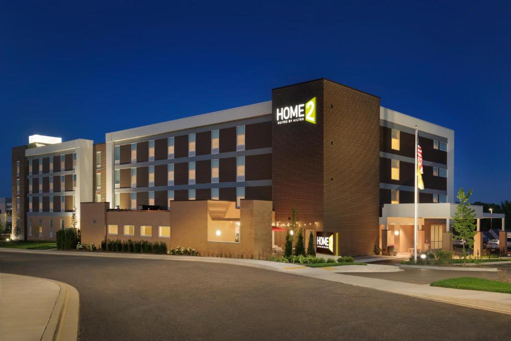 Home2 Suites By Hilton Menomonee Falls Milwaukee - main image