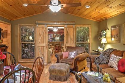 Romantic Tree House Cottage - Minutes to Mentone! - image 1