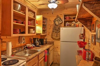 Romantic Tree House Cottage - Minutes to Mentone! - image 5