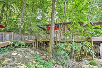 Intimate Treehouse Retreat for 2 by Mentone! - image 8