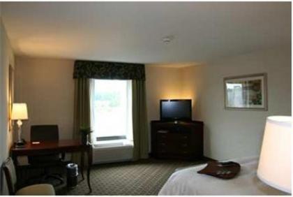 Hampton Inn & Suites Cleveland-Mentor - image 10