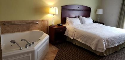 Hampton Inn & Suites Cleveland-Mentor - image 2