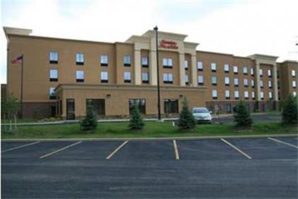 Hampton Inn & Suites Cleveland-Mentor - image 8