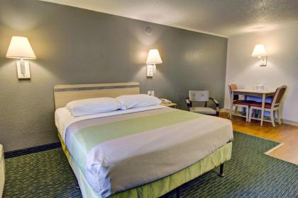 Suburban Extended Stay Hotel - image 14