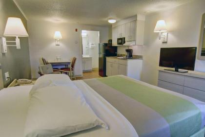 Suburban Extended Stay Hotel - image 15