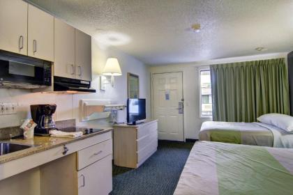 Suburban Extended Stay Hotel - image 8