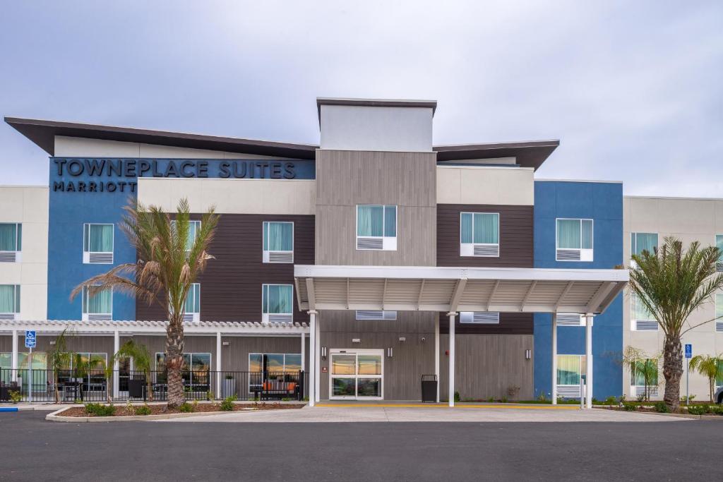 TownePlace Suites by Marriott Merced - image 4
