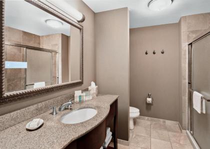 Hampton Inn & Suites Grove City - image 3