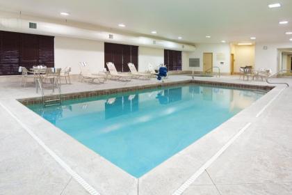 Hampton Inn & Suites Grove City - image 6