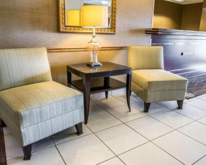 Comfort Inn Grove City - image 9