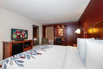 Red Roof Inn Meriden - image 18