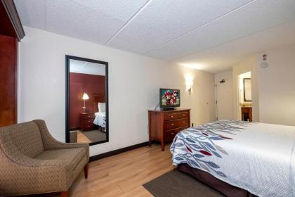 Red Roof Inn Meriden - image 9