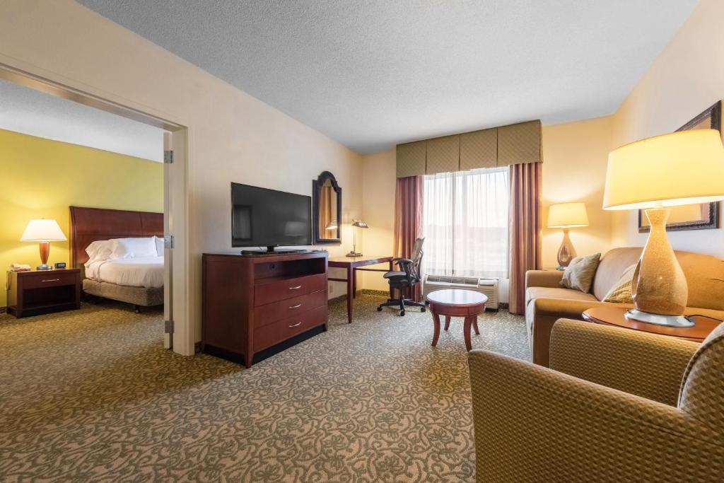 Hilton Garden Inn Meridian - image 6