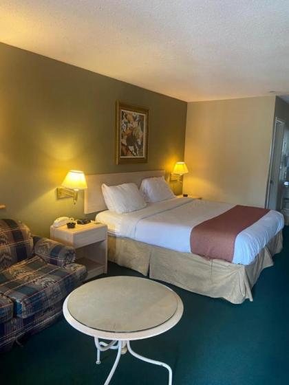 Americas Best Value Inn (Meridian) - image 5